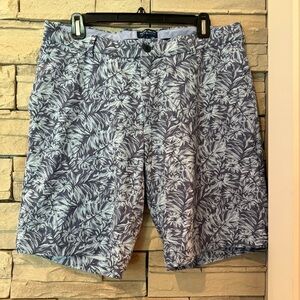 Peter Millar Crown Crafted Surge Blue Floral Men's Shorts size 34 euc